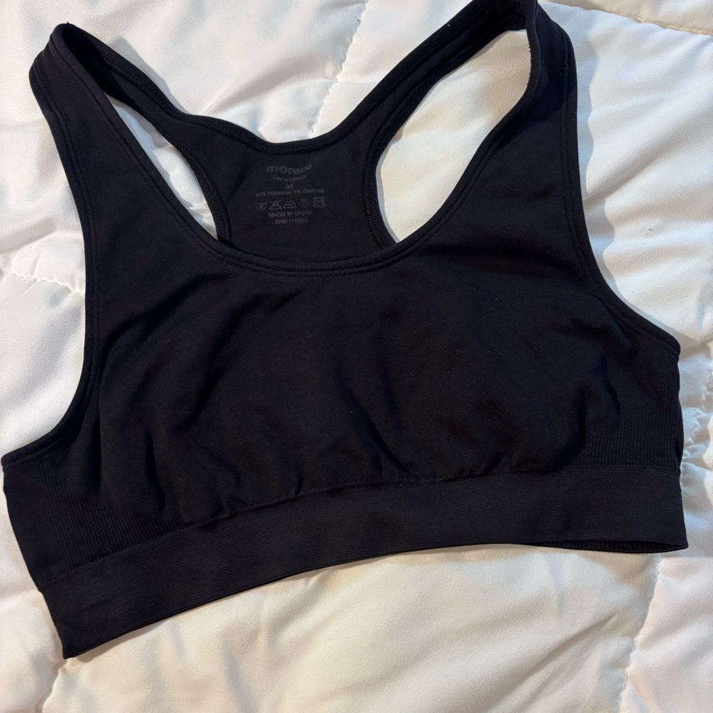Women's‎ Morera Black seamless Sports Bra. Size medium.